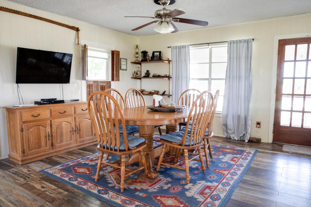 Stay On A 350-Acre Cattle Ranch! Brazos River! Tubing! Petting Zoo! Уэтерфорд Экстерьер фото